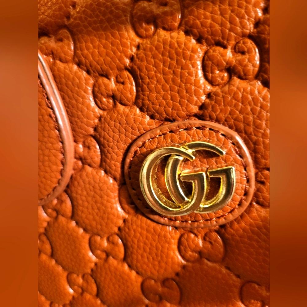 Gucci Brown Shoulder Bag with Scarf Accent - Picture 2 of 4